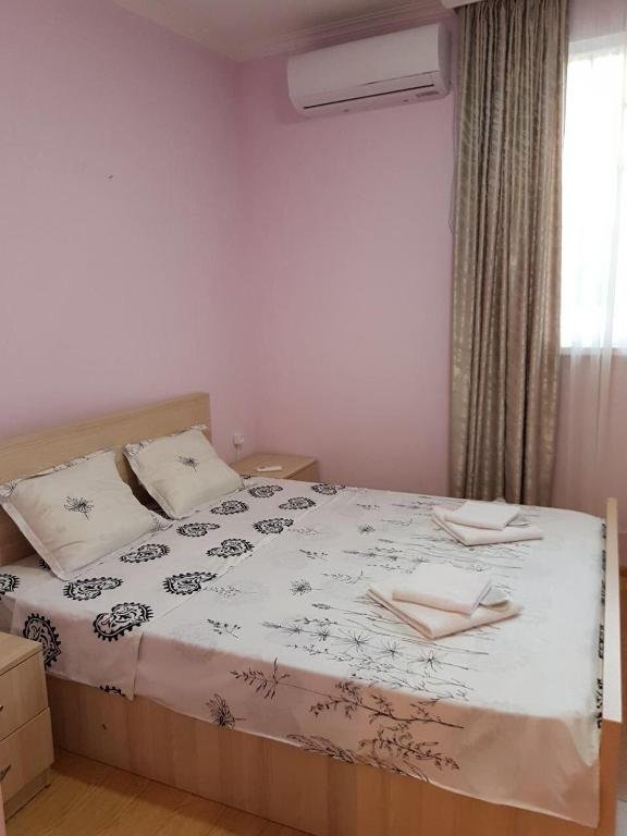 Тбилиси: Avlabari Sameba and Residence Apartments