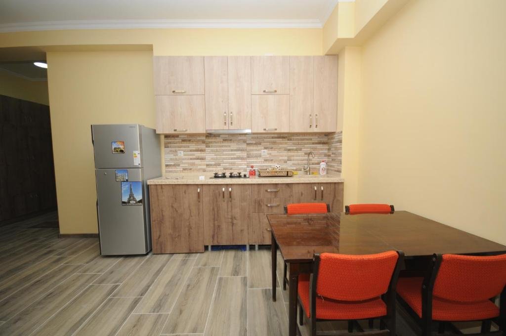 Тбилиси: apartamenti300aragveli