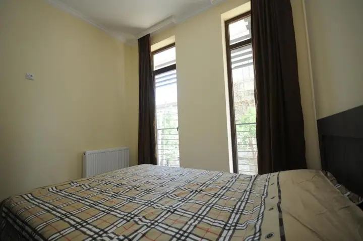Тбилиси: apartamenti300aragveli