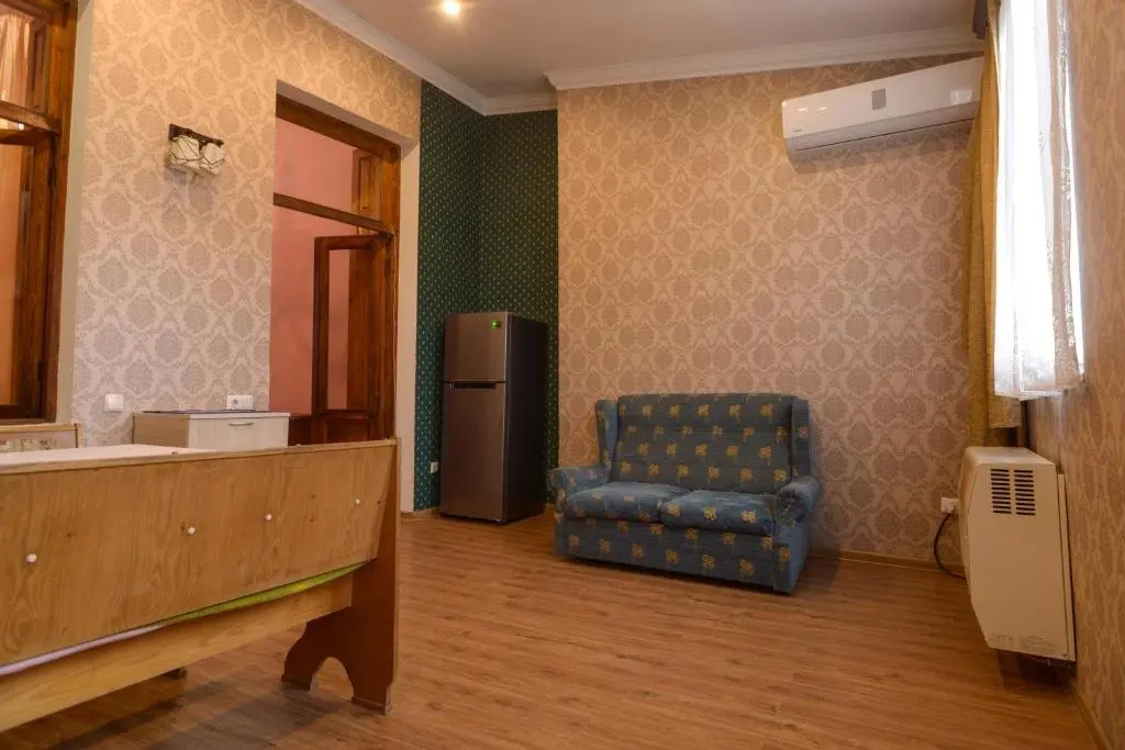 Тбилиси: Agmashenebeli Charming Appartment N2