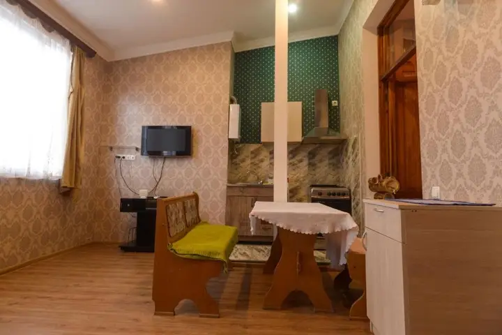 Тбилиси: Agmashenebeli Charming Appartment N2