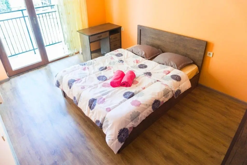 Тбилиси: 8 Givi Kartozia Street, M2 on hippodrome