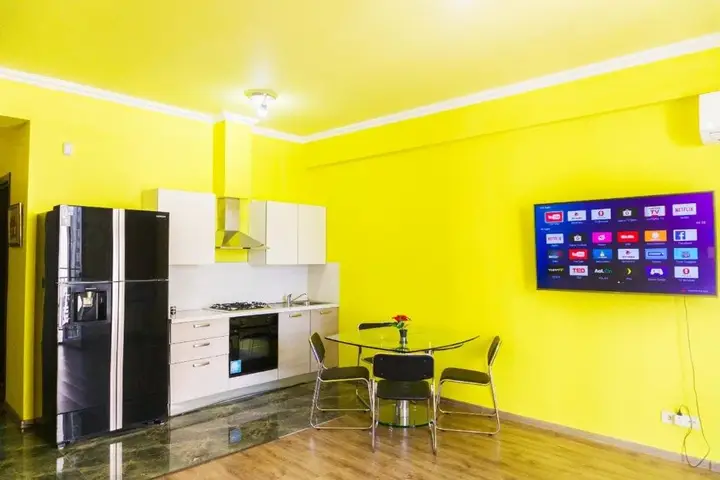 Тбилиси: 8 Givi Kartozia Street, M2 on hippodrome