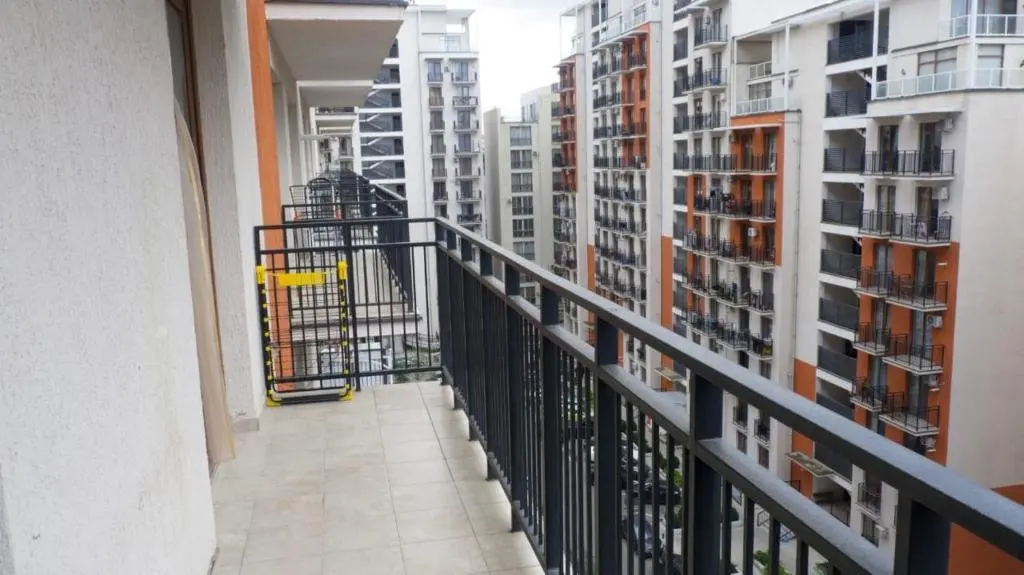 Тбилиси: 8 Givi Kartozia Street, M2 on hippodrome