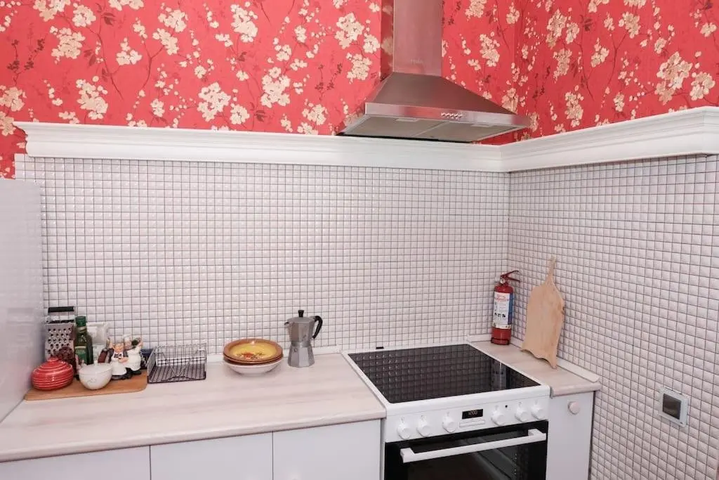 Тбилиси: 19th Century Apartment in Old Tbilisi
