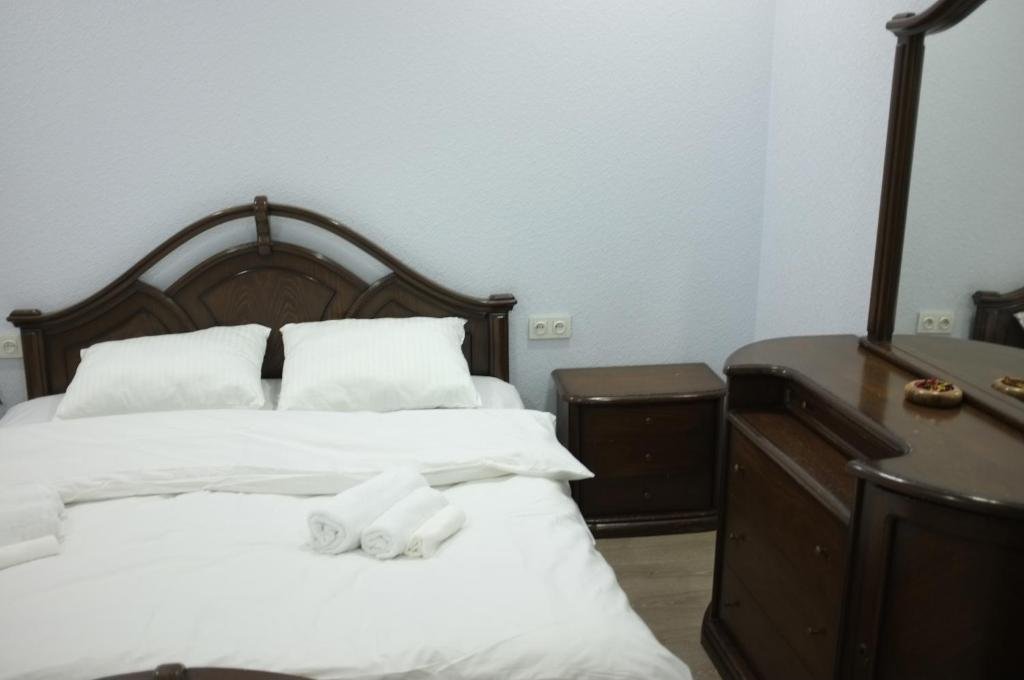 Тбилиси: BA2 Place in old City