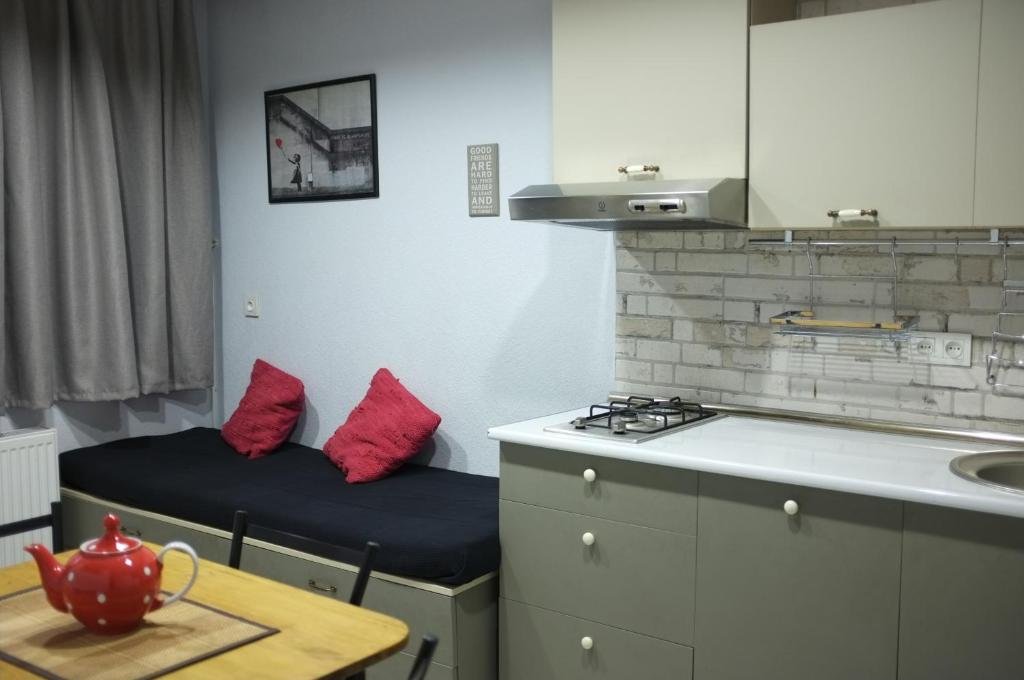 Тбилиси: BA2 Place in old City