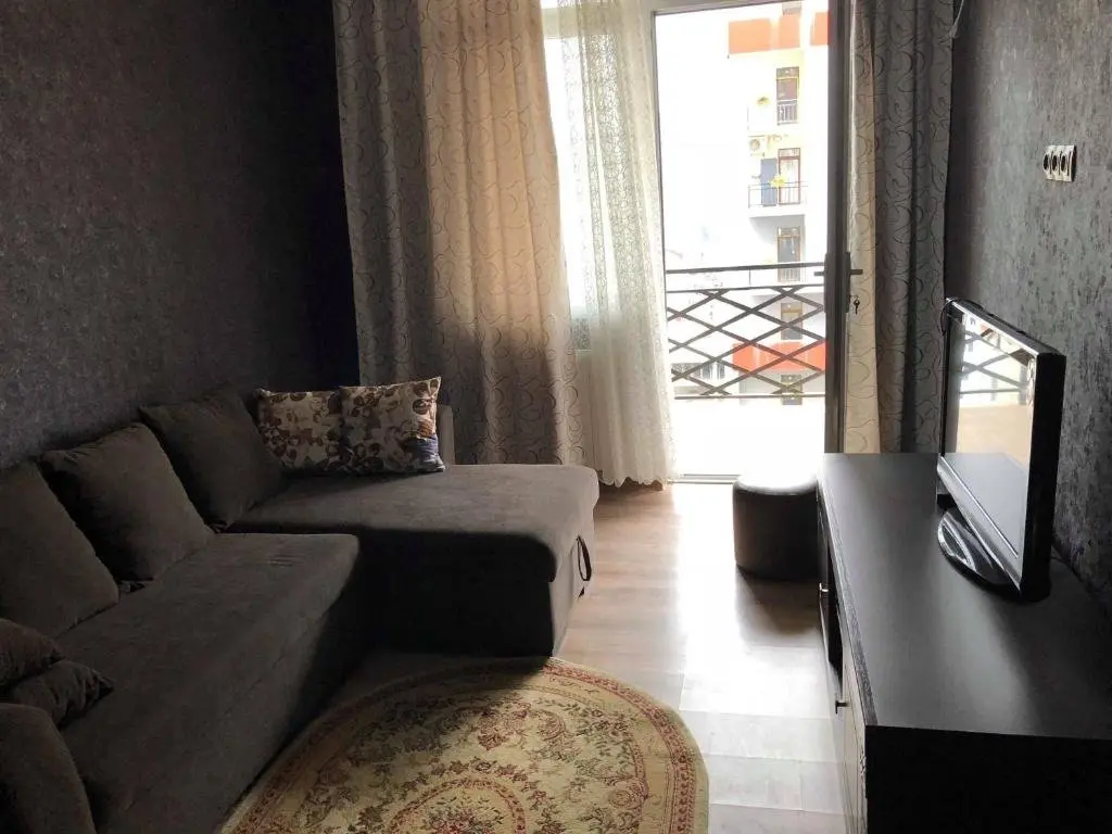 Батуми: Apartments at 20 Khimshiashvili St