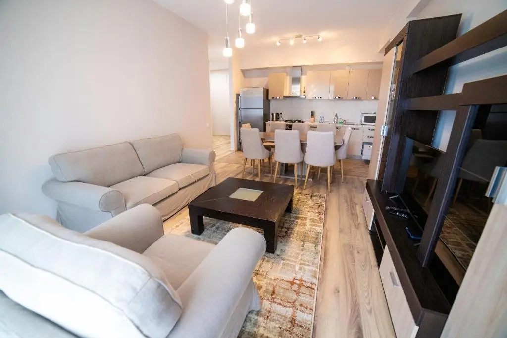 Тбилиси: 2B De Luxe Apartment