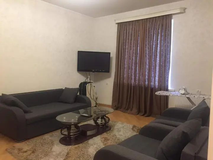 Тбилиси: 179 Davit Aghmashenebeli Avenue Apartment