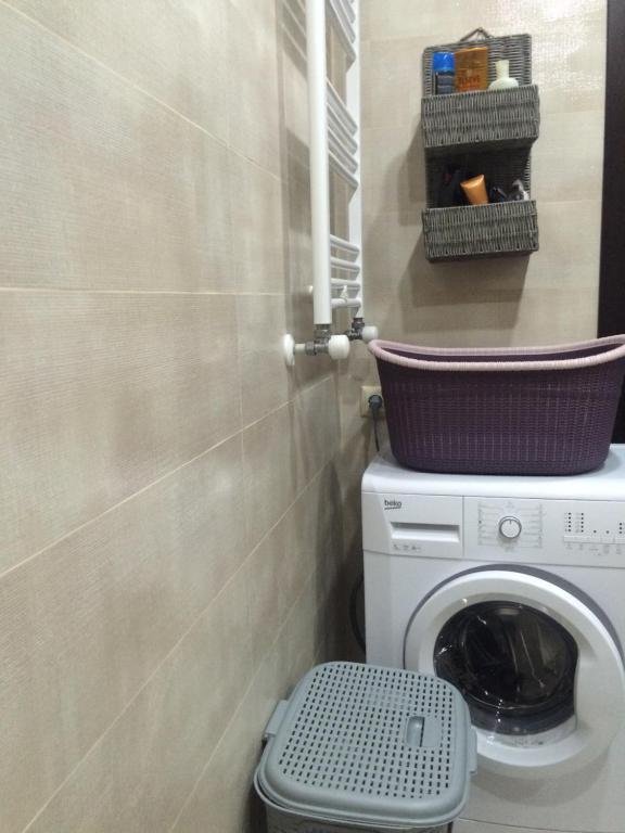 Батуми: Apartament on Pirosmani 18c