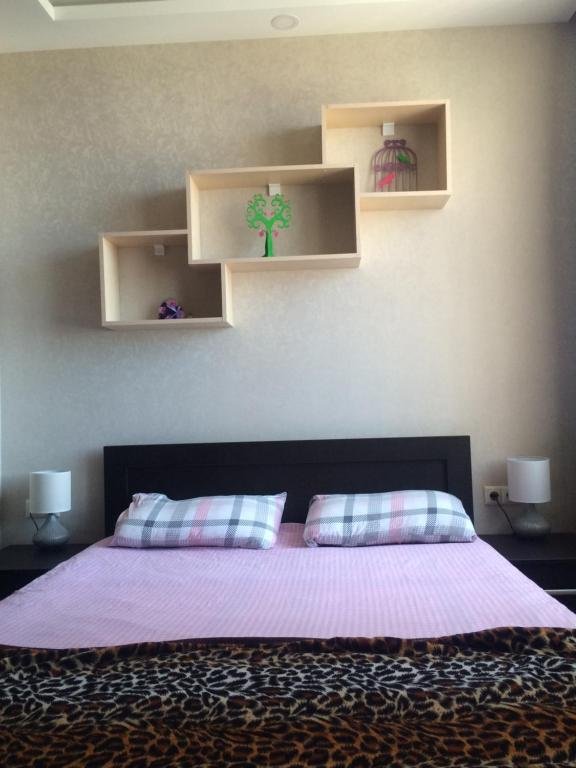 Батуми: Apartament on Pirosmani 18c