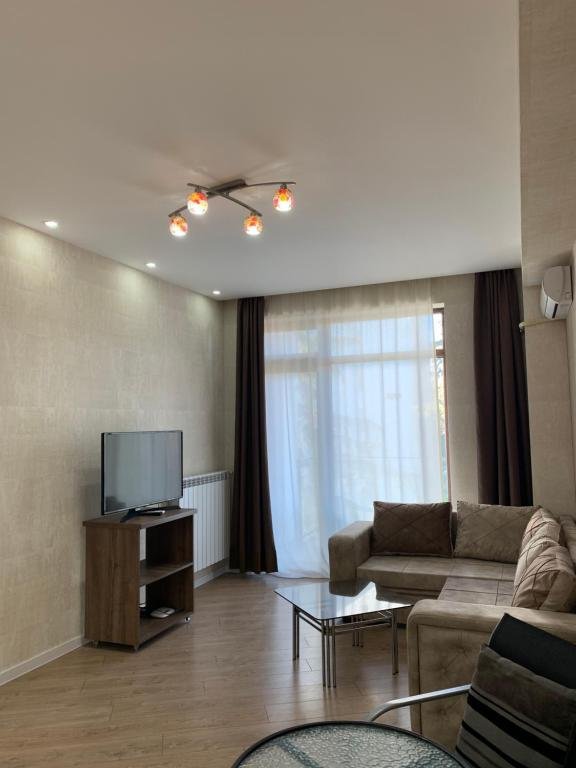 Тбилиси: apartment near metro 1