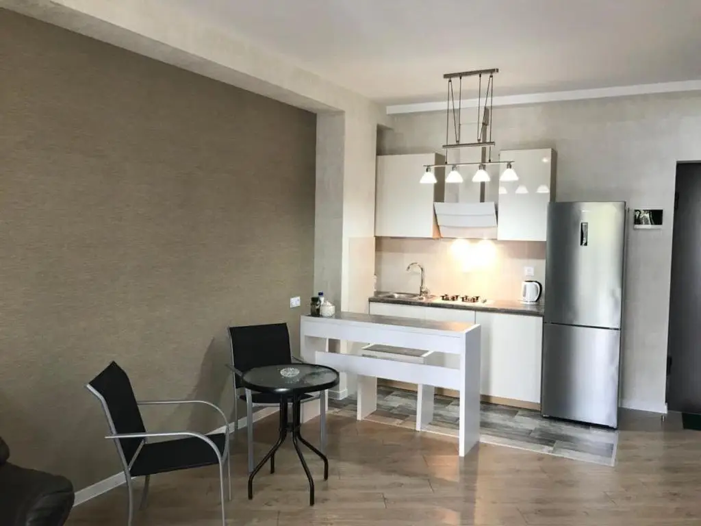 Тбилиси: apartment near metro 1