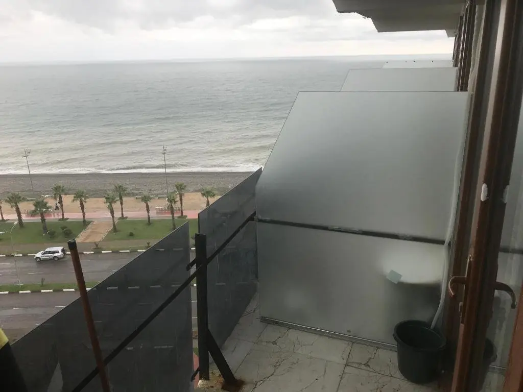 Батуми: Batumi Selazir beach apartment 40