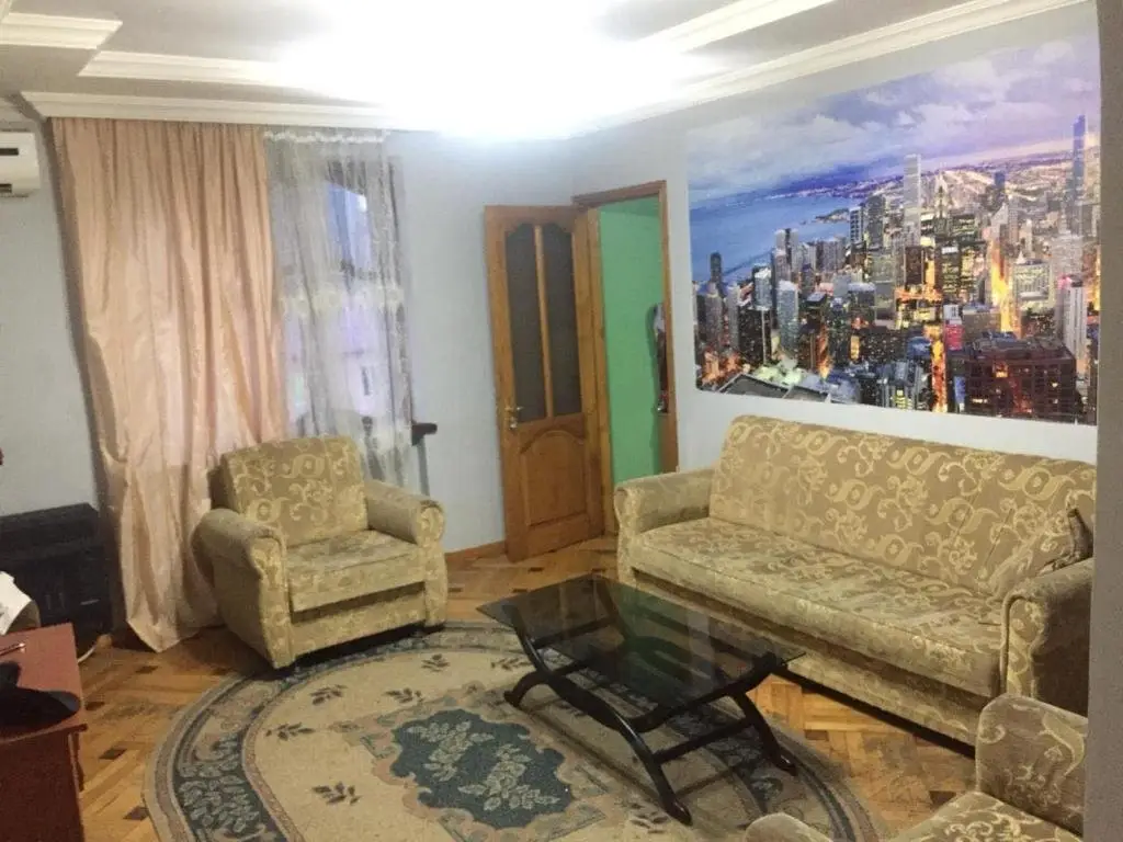 Батуми: Batumi. Javakhishvili ST N6
