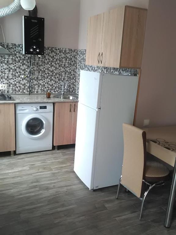 Кобулети: 9 April'S Guest House