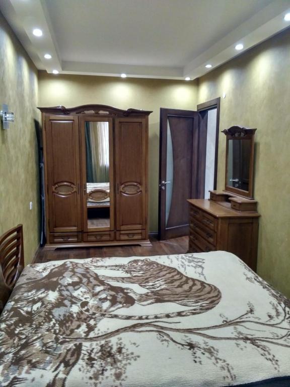 Тбилиси: 43 Sulkhan Tsintsadze Street