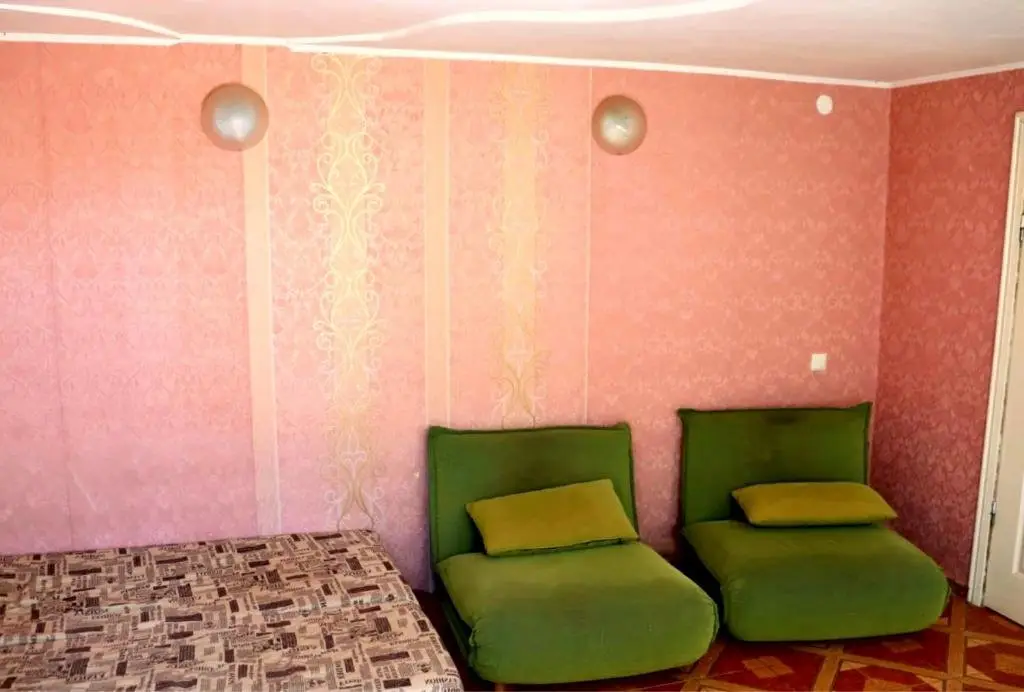 Батуми: 36 Zurab Gorgiladze Street, apt. 21 - 2