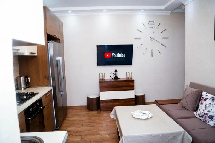 Тбилиси: 2 Bedroom Apartment Nikoloz