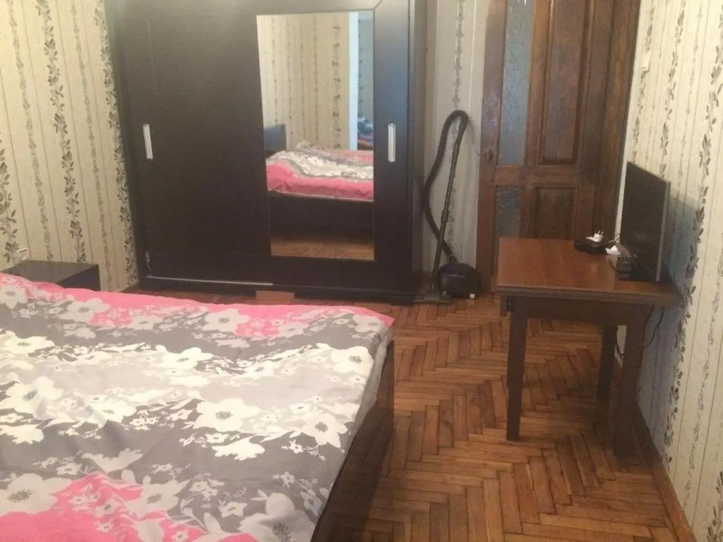 Кобулети: 140g Rustaveli Street