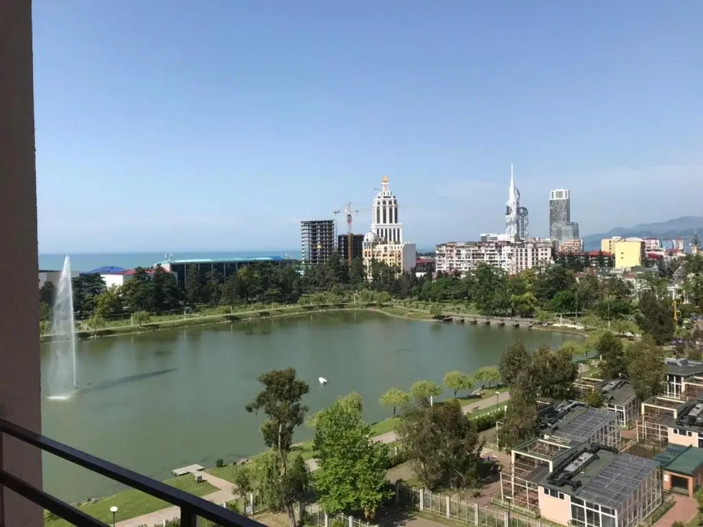 Батуми: 6 May Park