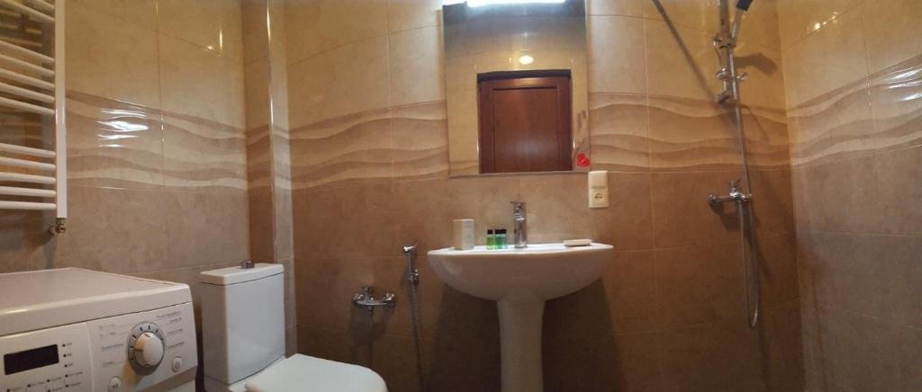 Тбилиси: Anna Politkovskaya street 10 Apartment
