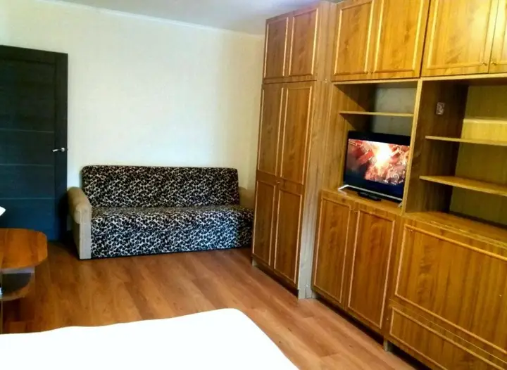Батуми: 99 Parnavaz Mepe Street, apt. 44 - 4