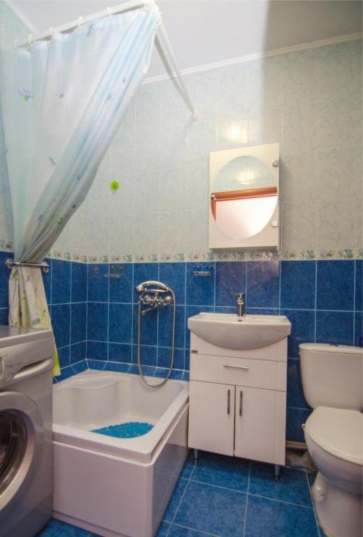 Батуми: 99 Parnavaz Mepe Street, apt. 44 - 4