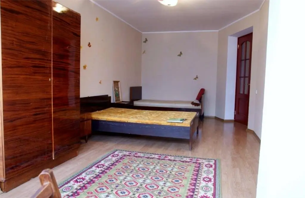 Батуми: 99 Parnavaz Mepe Street, apt. 42 - 6