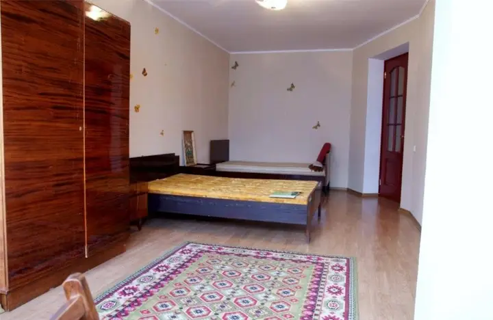 Батуми: 99 Parnavaz Mepe Street, apt. 42 - 6