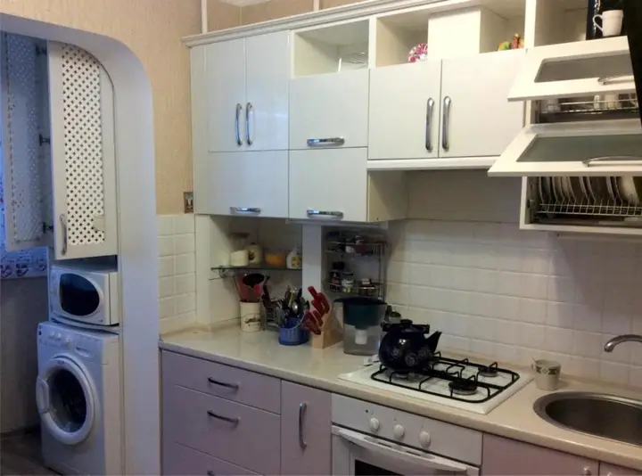 Батуми: 99 Parnavaz Mepe Street, apt. 23 - 4