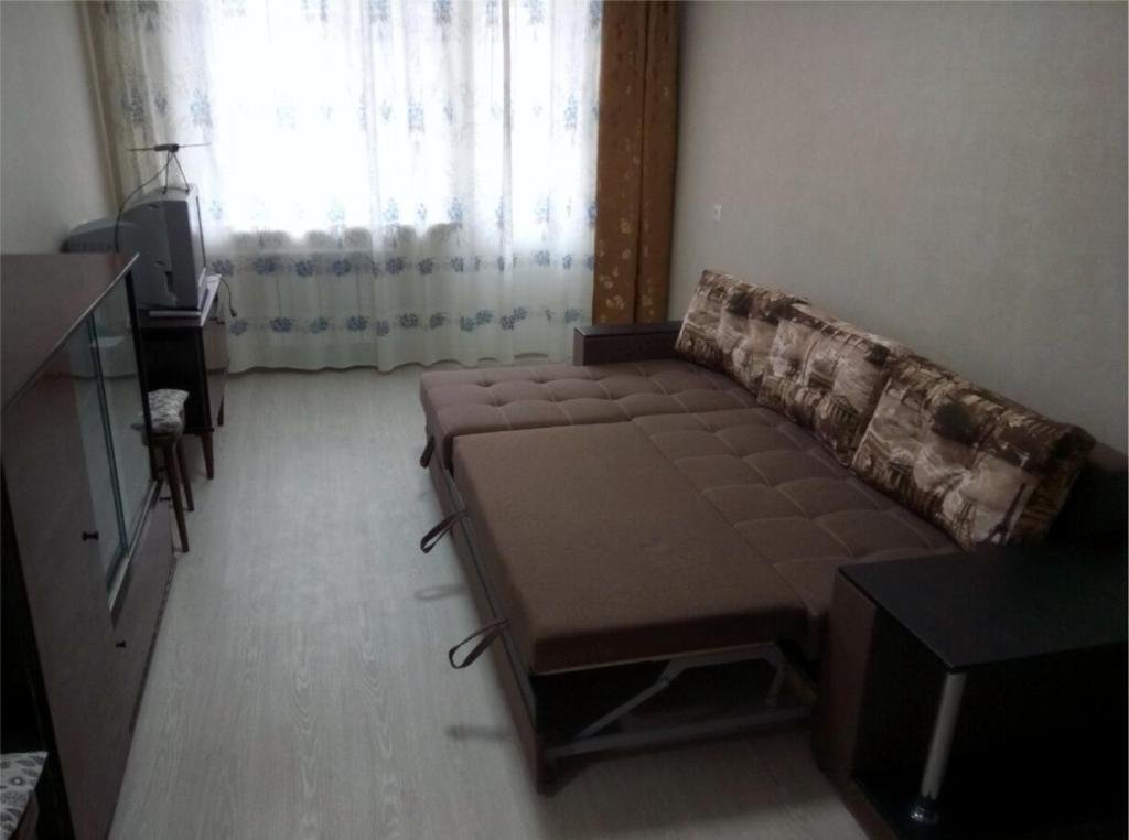 Батуми: 99 Parnavaz Mepe Street, apt. 18 - 2