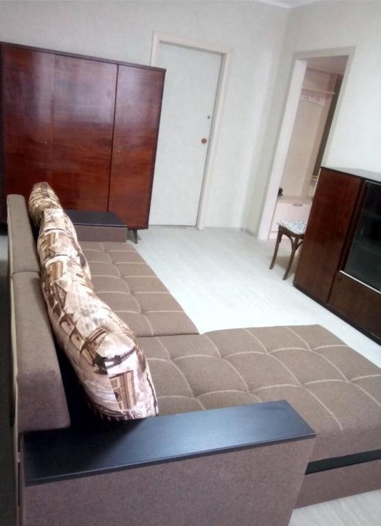 Батуми: 99 Parnavaz Mepe Street, apt. 18 - 2