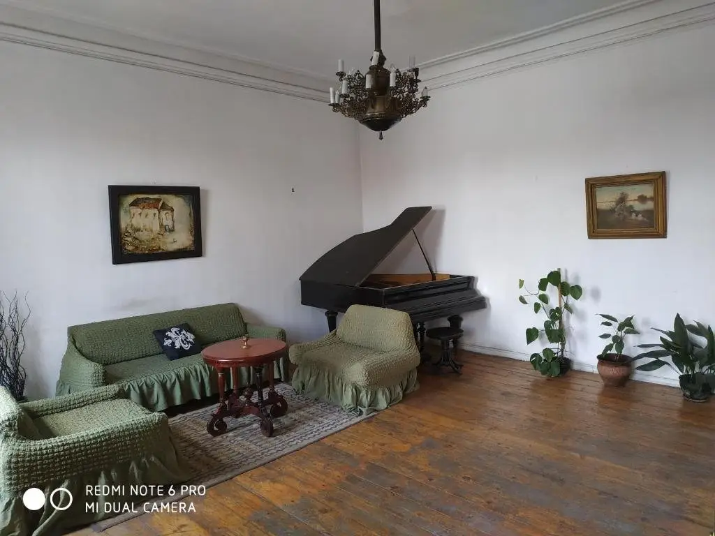 Тбилиси: 12 Kita Abashidze Street Apartment