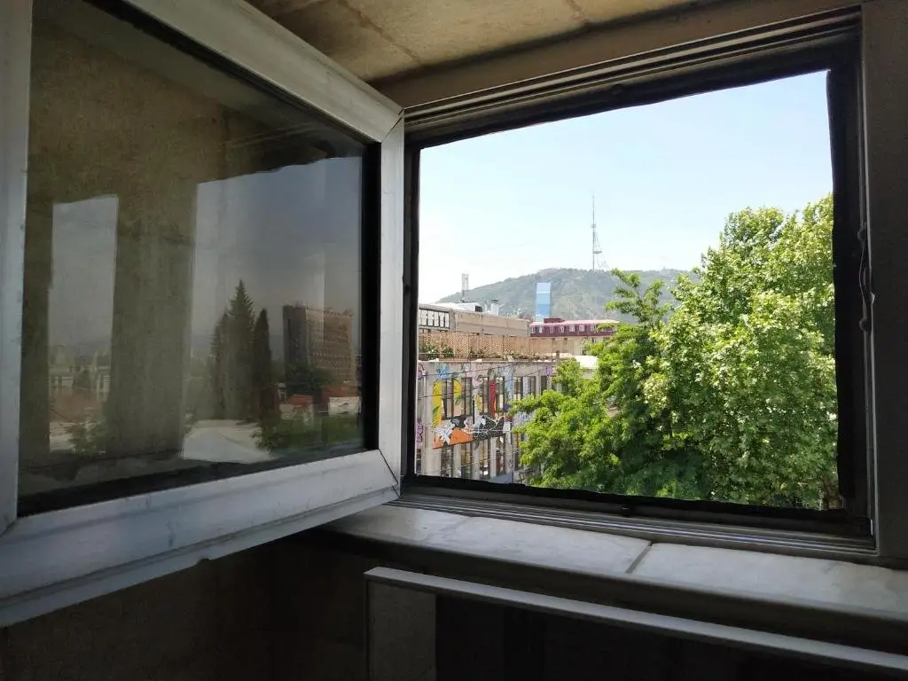Тбилиси: 12 Kita Abashidze Street Apartment