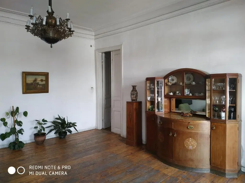 Тбилиси: 12 Kita Abashidze Street Apartment