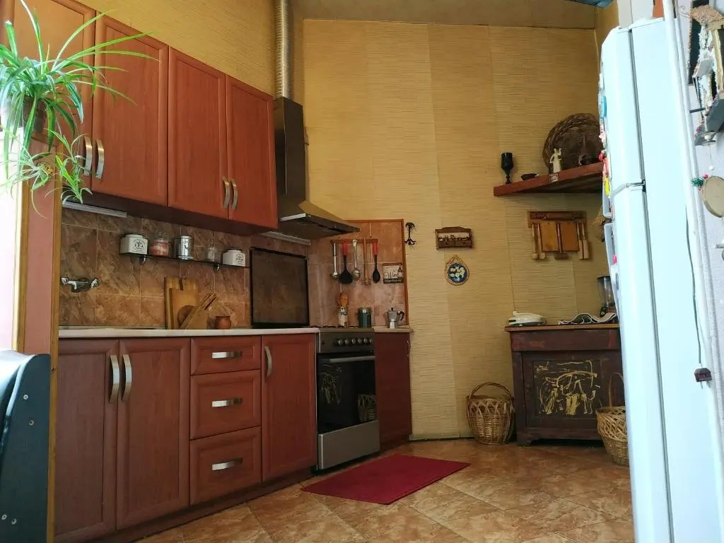 Тбилиси: 12 Kita Abashidze Street Apartment