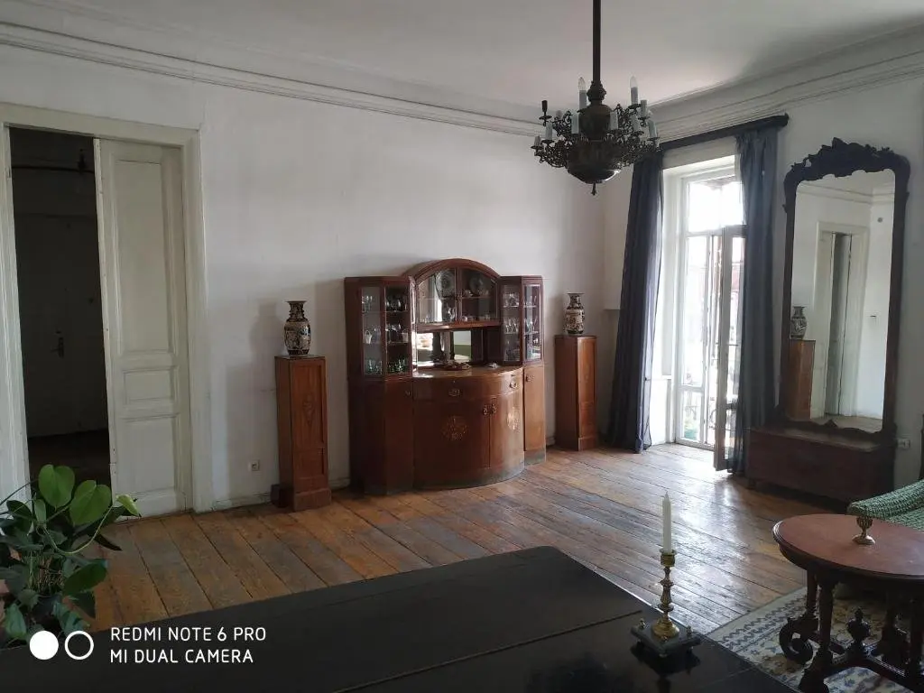 Тбилиси: 12 Kita Abashidze Street Apartment
