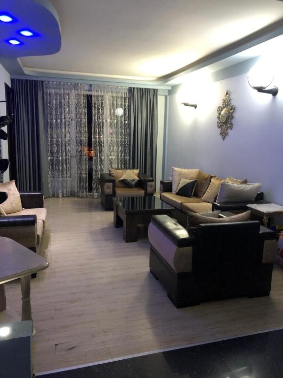 Батуми: Apartment on Parnavaz Mepe 1