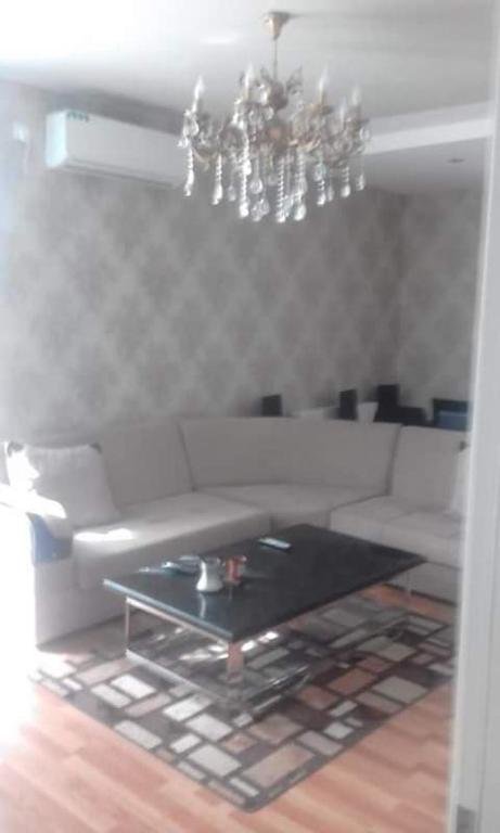 Батуми: 2-bedroom cosy family apartment