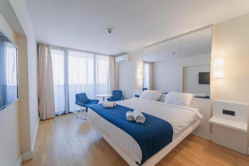 Батуми: Batumi Luxury Suites