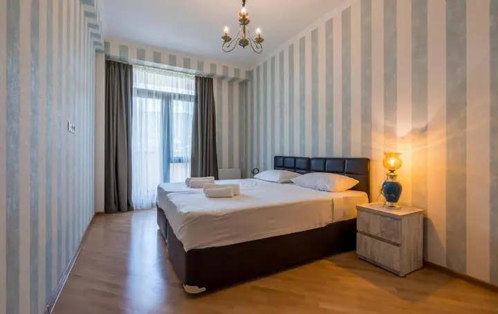 Тбилиси: Beautiful 2 Bedroom Apartment in Old Tbilisi