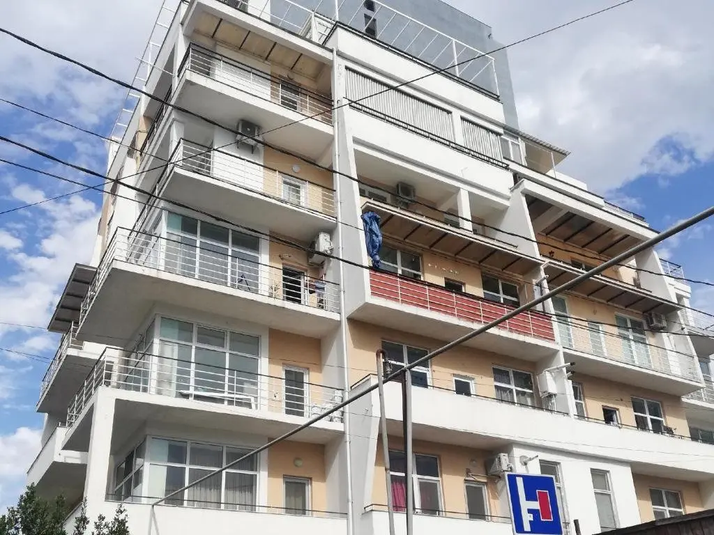 Тбилиси: 25 Iona Tuskia St Apartment
