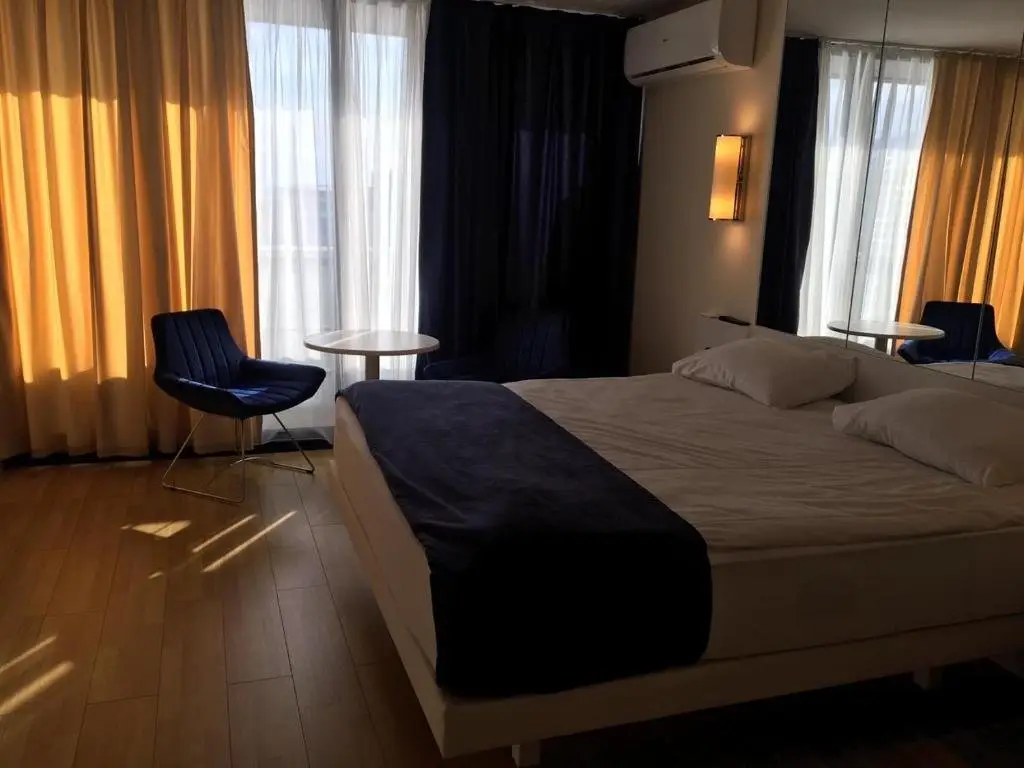 Батуми: Black Sea Apartment 84