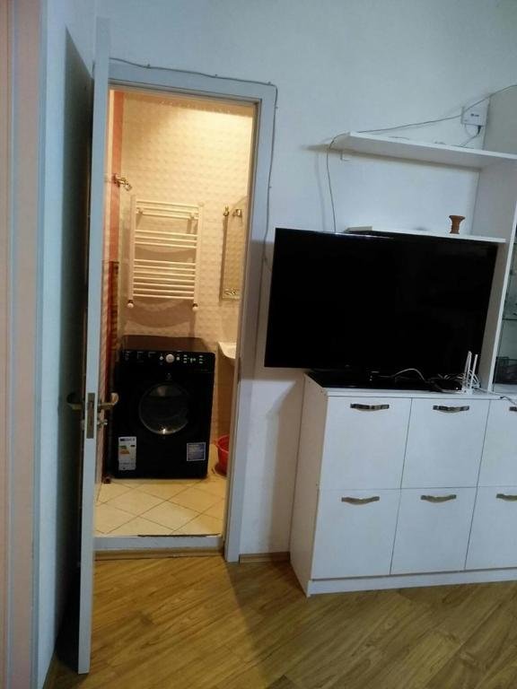 Тбилиси: 3 room APARTMENT with 2 bedrooms for rent