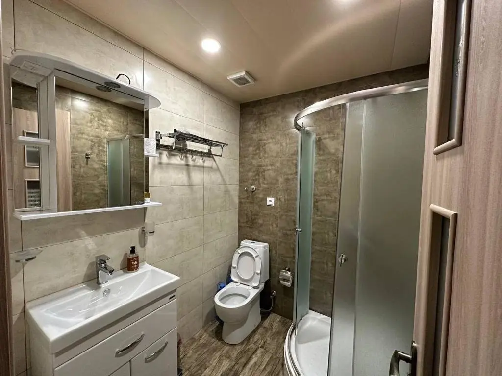 Тбилиси: 5 Rooms near 300 Aragveli metro station
