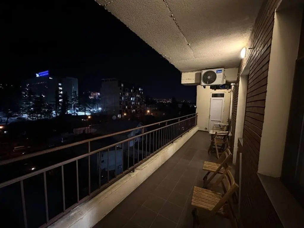 Тбилиси: 5 Rooms near 300 Aragveli metro station