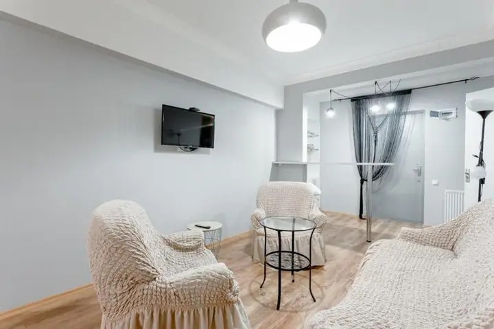 Тбилиси: apartments on dolidze 28
