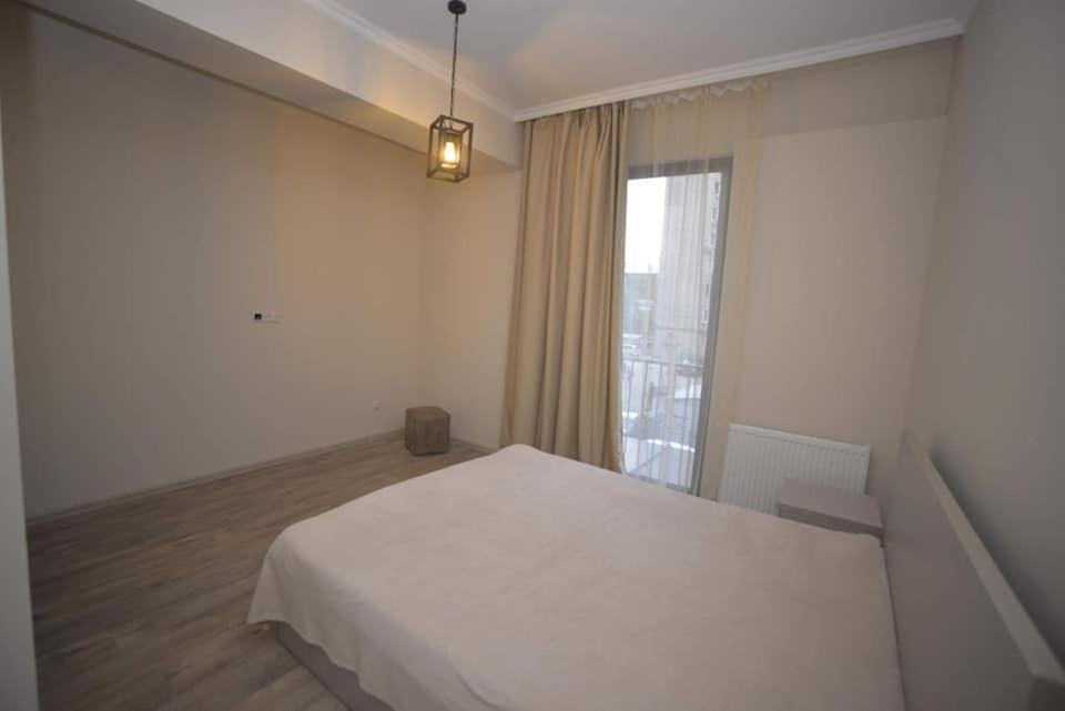 Тбилиси: 16 Kote Marjanishvili Street
